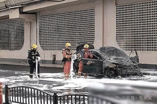 记者：尽管多支英超球队有意，但斯图加特前锋吉拉西希望留队